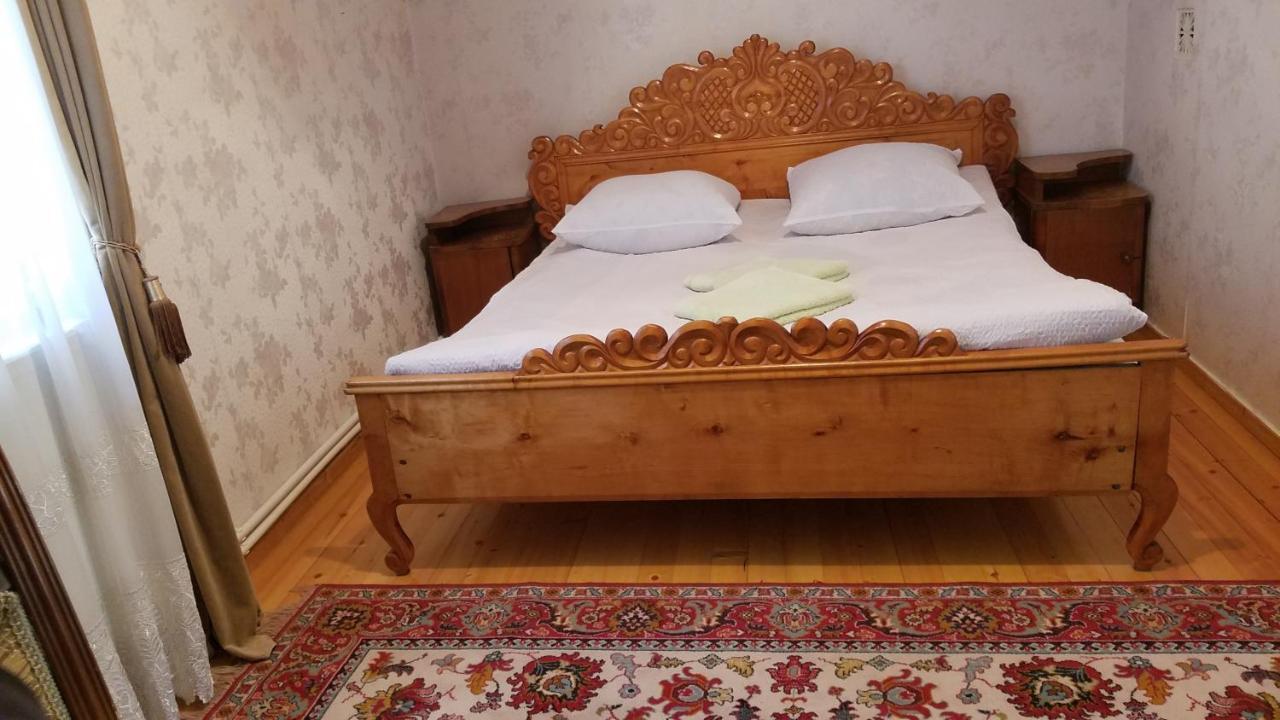 Guest House Green Rose Borjomi Esterno foto